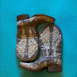 Corral Vintage Crater Bone Embroidered Boots
